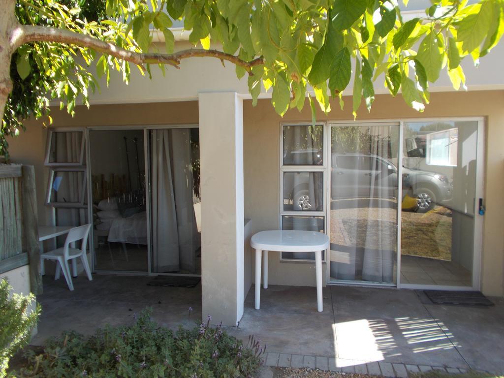 Due South Guest House Langebaan Exterior foto